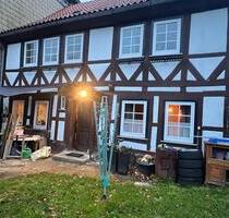 37586 Dassel 1-2 Familienhaus - 790,00&nbsp;EUR Kaltmiete, ca.&nbsp; 120,00&nbsp;m&sup2; in Dassel (PLZ: 37586)