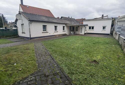 Foto - Haus in top Lage auf großem Grundstück in Raunheim