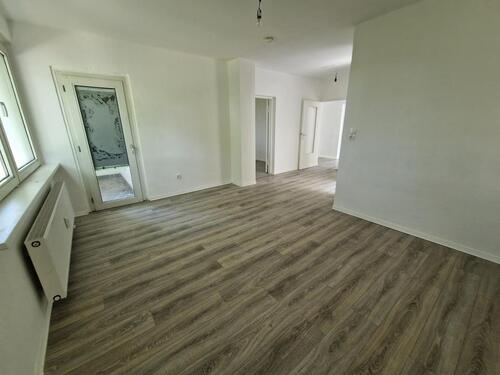 Foto - Renoviert und endlich Platz - 4-Zimmer-Wohnung im Grünen