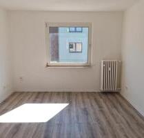 Super geschnittene 3-Zimmer-Wohnung zu vermieten! - Duisburg Mittelmeiderich