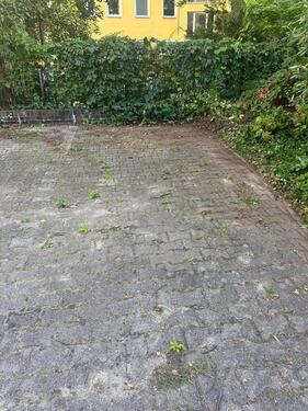 Foto - Sicherer Parkplatz Stellplatz Schöneberg für PKW oder Motorad