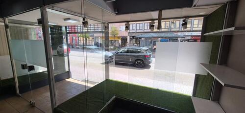Foto - TOP Lage! 140qm Ladenlokal exponiert Schaufenster Büro Kiosk