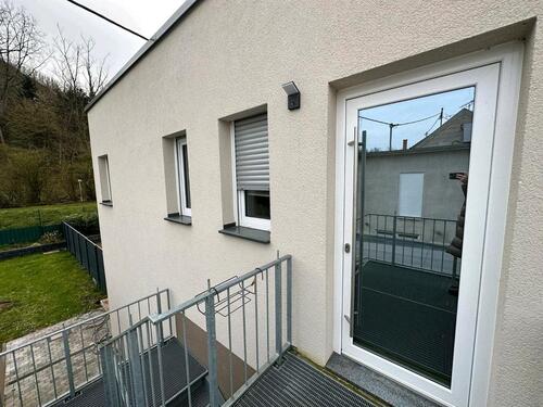 Foto - Moderne hochwertige Wohnung mit Garten und Stellplatz