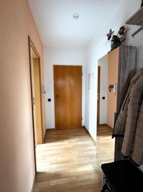 Foto - Schöne 3-Zimmer Dachgeschosswohnung mit BalkonGarageEinbauküche