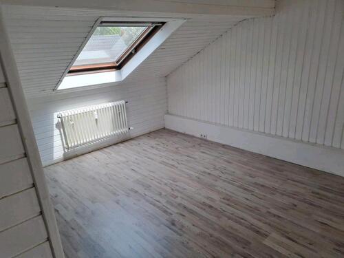 Foto - 1 Zimmer Dachgeschoßwohnung zur Miete in Waldmohr