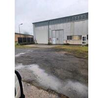 Halle ca. 420m² , 7m Hoch , hohes Einfahrttor - Velten