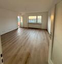 Foto - Kernsanierte helle 3-Zimmer-Wohnung mit Balkon und Stellplatz