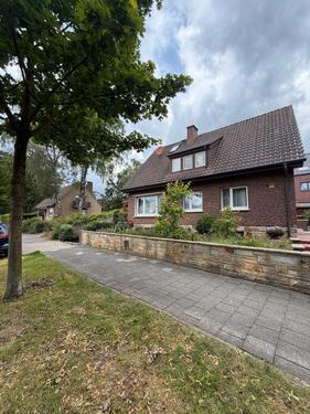 Foto - 2 Familienhaus - 445.000,00&nbsp;EUR Kaufpreis, ca.&nbsp; 250,00&nbsp;m&sup2;