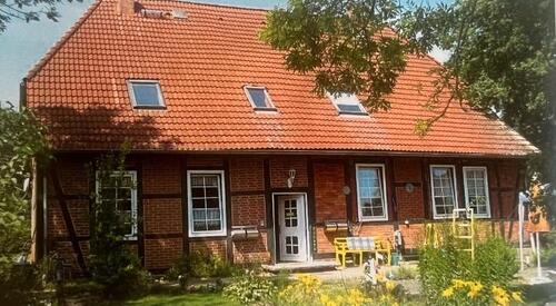 Foto - 3-Zimmer-Dachgeschosswohnung mit eigenem Garten in Wehnsen – renovierungsbedürftig, aber mit Potenzial