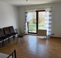 Nachmieter 1-Zi Trier Balkon (Pluwiger Straße) Nachmieter 1-Zi Trier Balkon (Pluwiger Straße)