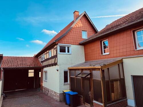 Foto - Charmantes Anwesen mit Haus, Scheune, Garagen und großem Garten