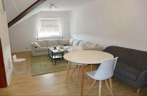 Foto - Dachgeschosswohnung mit Balkon & Garage