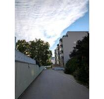 Tiefgaragenstellplatz in zentraler Lage nahe der Berufsschule 1 - Kumhausen