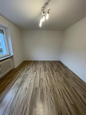 Foto - Sanierte 2 & 3-Zimmer-Wohnung – ideal für SinglesPaare