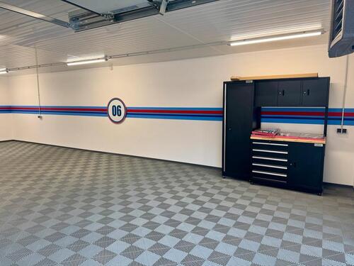 Foto - Oldtimer PKW Garage mit 10 Stellplätze und 160qm Oldtimergarage