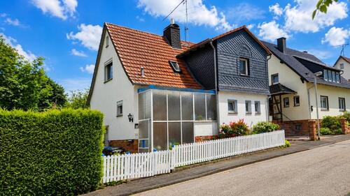 Foto - Einfamilienhaus mit Wintergarten in ruhiger Lage - 239.000,- € VB