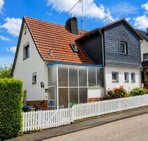 Einfamilienhaus mit Wintergarten in ruhiger Lage - 239.000,- € VB - Wetter (Hessen)