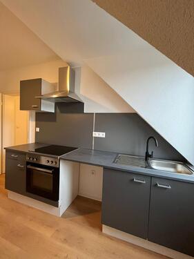 Foto - Frisch sanierte helle 2-Zimmer-Wohnung in zentraler Lage