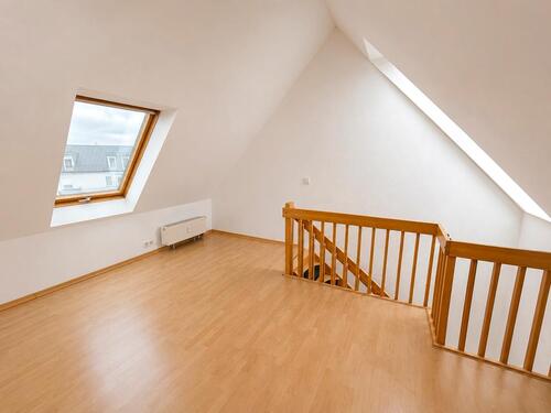 Foto - Lichtdurchflutete Maisonette-Dachgeschosswohnung mit Balkon in Magdeburg-Ottersleben