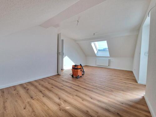 Foto - Zimmer in sanierter Wohnung für WG Unternehmen Handwerker GD West