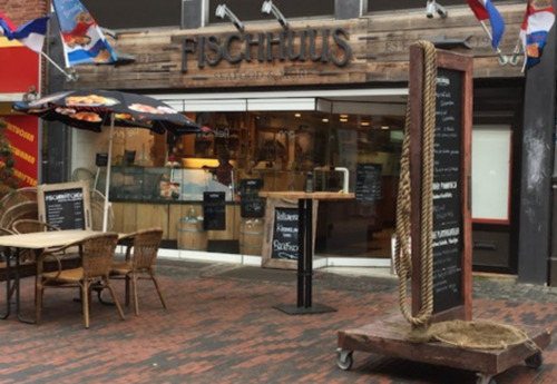 Foto - Frisch renoviert ! Volleingerichteter Fischimbiss