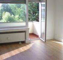 Balkon, 2 Zimmer, Eßküche, Stellplatz, sofort frei !!! - Köln Rodenkirchen