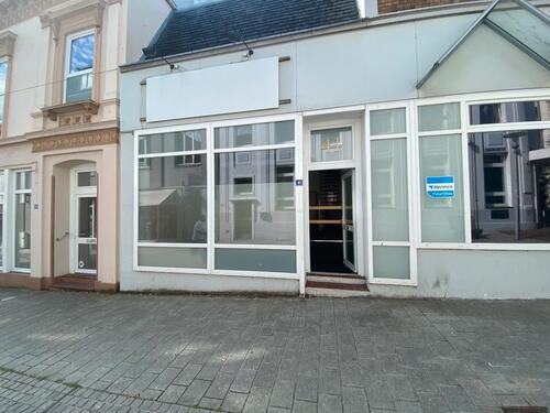 Foto - Vegesack Großzügige Gewerbefläche mit Fensterfront