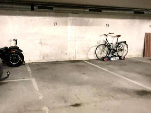 Foto - Tiefgaragenstellplatz in Augsburg Göggingen zu vermieten