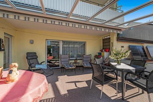 Foto - 3-Zimmer--Wohnung mit ca. 89 m² Wohnfläche in 3-Parteien-Einheit – mit XXL-Balkon und neuer Küche