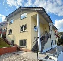 großzügige Etagenwohnung im Zweifamilienhaus - Eisenacher Südviertel