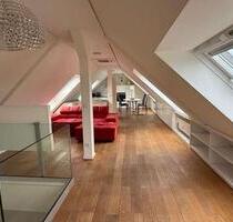 Helles & Möbliertes Loft im Dachgeschoss Essen Rüttenscheid