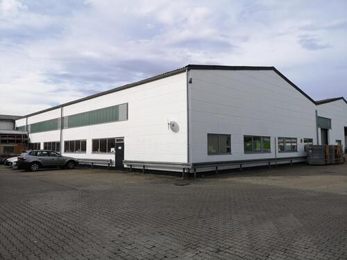 Foto - Halle zu vermieten - 3.400,00 EUR Kaltmiete, ca.  900,00 m²