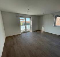 Lichtdurchflutete 3-Zimmer Wohnung direkt am Wasser - Horneburg