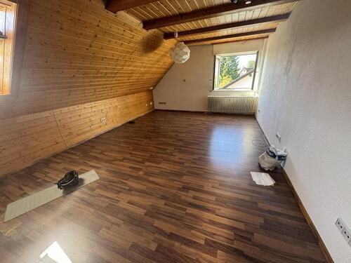 Foto - Etagenwohnung zur Miete in Erkenbrechtsweiler