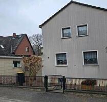 Doppelhaus mit 2 Wohneinheiten - 240.000,00&nbsp;EUR Kaufpreis, ca.&nbsp; 190,00&nbsp;m&sup2; in Salzgitter (PLZ: 38239) Ortschaft Ost