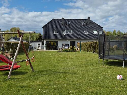 Foto - Doppelhaushälfte in Wassernähe - 320.000,00&nbsp;EUR Kaufpreis, ca.&nbsp; 130,00&nbsp;m&sup2;