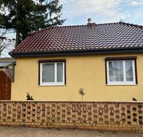 Einfamilienhaus (freistehend) - 1.200,00&nbsp;EUR Kaltmiete, ca.&nbsp; 70,00&nbsp;m&sup2; in Löwenberger Land (PLZ: 16775)