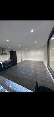 Foto - Sanierte 2,5 Zi. Wohnung mit Garten und Privatparkplatz