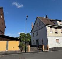 Einfamilienhaus in Sontra - 99.000,00&nbsp;EUR Kaufpreis, ca.&nbsp; 173,00&nbsp;m&sup2; in Sontra (PLZ: 36205)