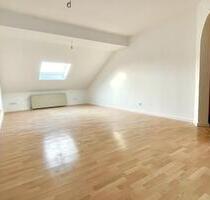 Helle 3ZKB DG Wohnung in Philippsburg