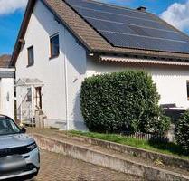 Einfamilienhaus freistehend - 1.500,00&nbsp;EUR Kaltmiete, ca.&nbsp; 147,00&nbsp;m&sup2; in Dieblich (PLZ: 56332)