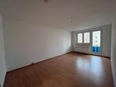 Foto - * Praktische 2-RW *Balkon * Tageslichtbad mit Wanne *