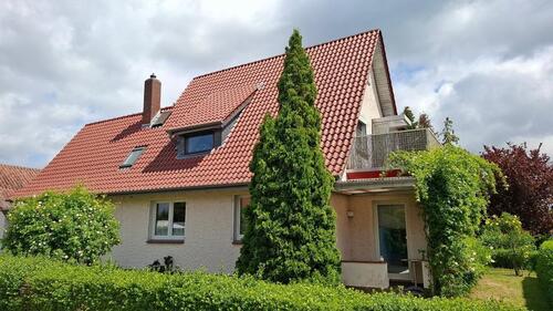 Foto - Gepflegtes Eigenheim mit schönem Grundstück - zentral gelegen