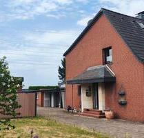 Einfamilienhaus - 396.000,00&nbsp;EUR Kaufpreis, ca.&nbsp; 130,00&nbsp;m&sup2; in Duisburg (PLZ: 47228) Rheinhausen
