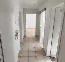 Helle, frisch renovierte 3,5-Zimmer-Wohnung mit Gartenblick - Essen Stadtbezirk III