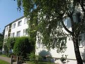 Foto - Schöne 3 Raum Wohnung mit Balkon in begrünter Wohngegend im Flemminger Weg 69 Naumburg (Saale)