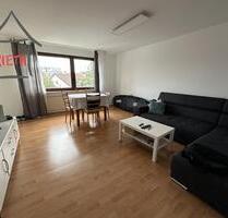 * Sonnige Wohnung mit Balkon, Aufzug und kurzem Weg zur S-Bahn * - Tamm