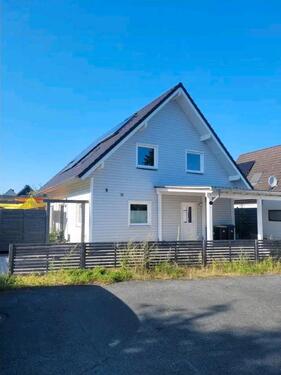 Foto - Einfamilienhaus möbliert zu Vermieten