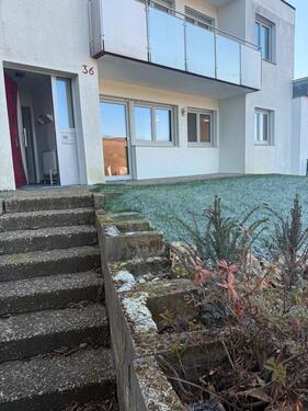 Foto - Schöne, neu renovierte 2,5 Zimmer Wohnung befristet