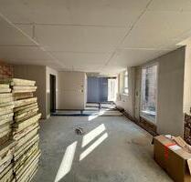 Erstbezug nach Sanierung! - 900,00&nbsp;EUR Kaltmiete, ca.&nbsp; 90,00&nbsp;m&sup2; in Waldfischbach-Burgalben (PLZ: 67714)